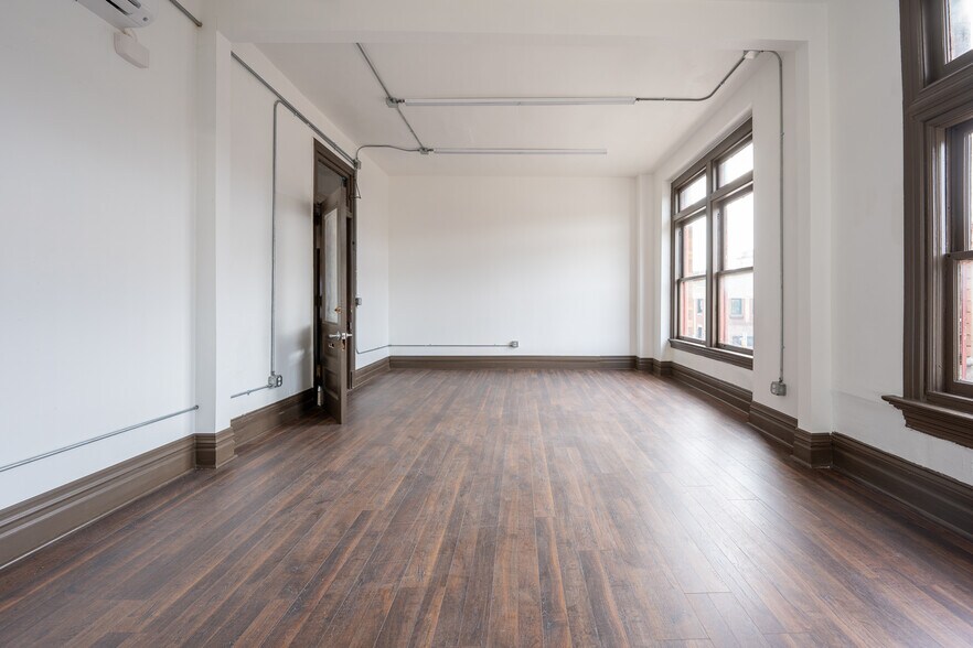 More Photos Of 41 N Main St, Greensburg Office For Sale