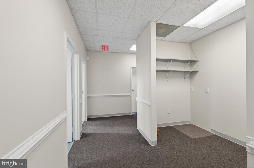 More Photos Of 7117 Salem Fields Blvd, Fredericksburg Office For Lease