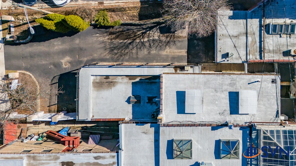 More Photos Of 115 Cedar Ave, St Charles Storefront Retail Office For Sale