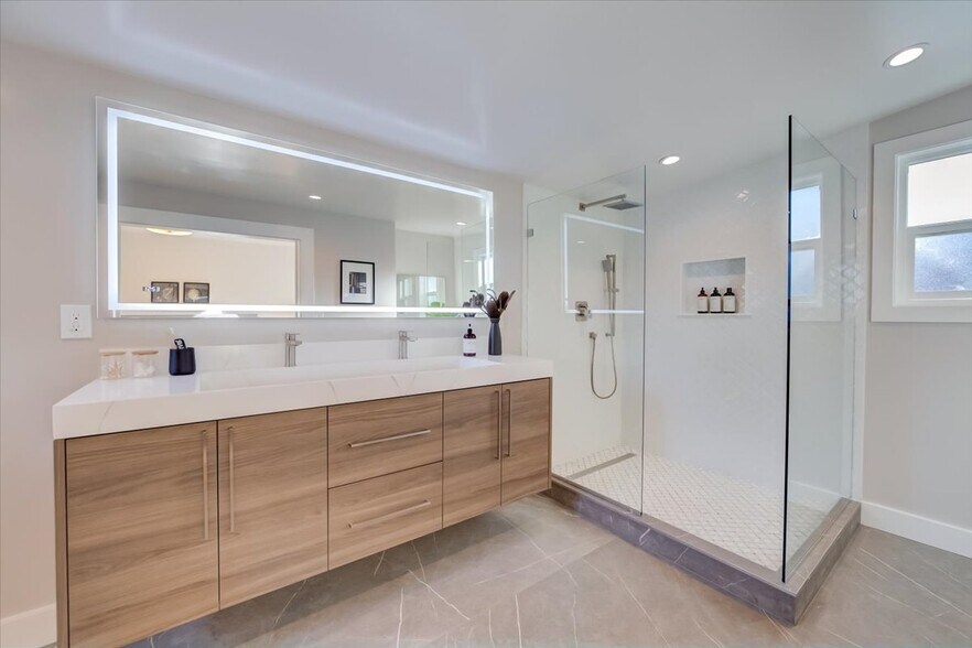 More Photos Of 3435 Dimond Ave, Oakland Land For Sale