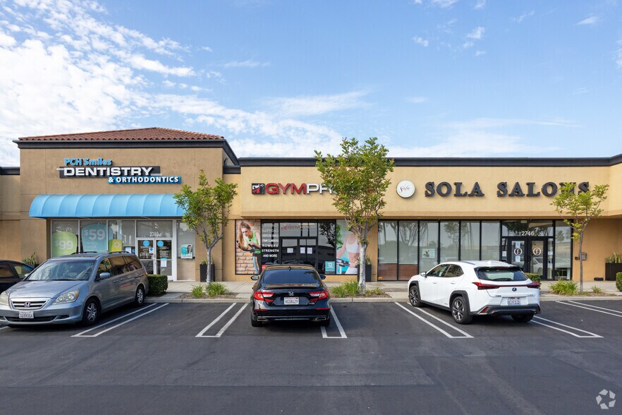 More Photos Of 2700-2750 Pacific Coast Hwy, Torrance Unknown For Lease