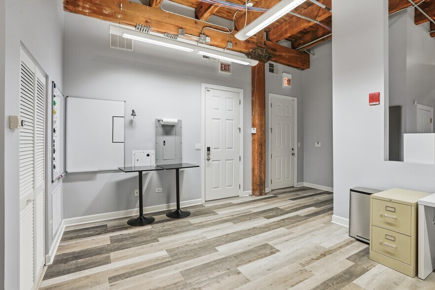 More Photos Of , Chicago Office For Sale