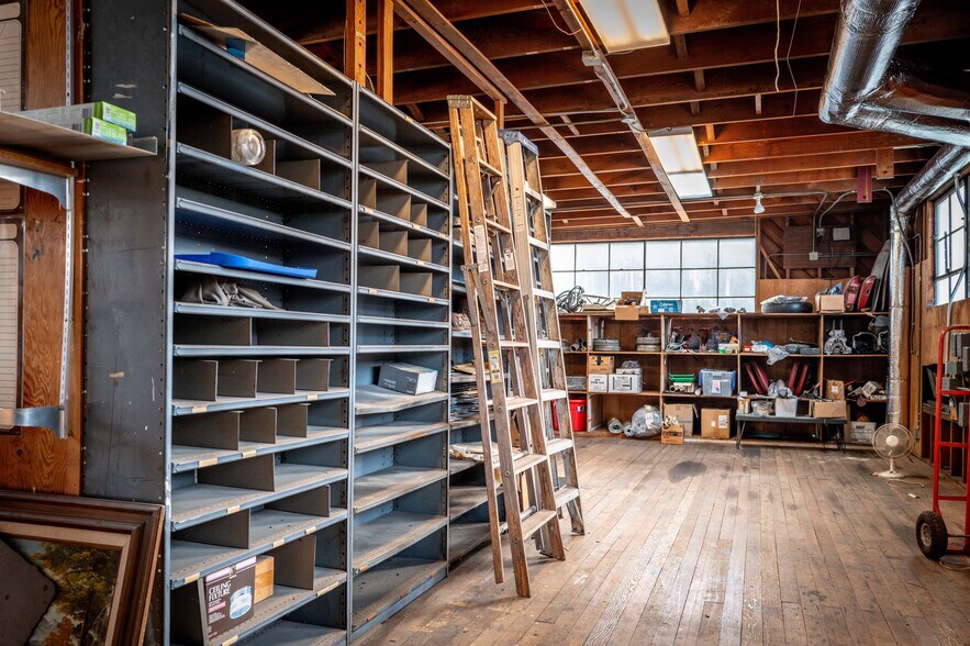 More Photos Of 1714 4th St, San Rafael Storefront Retail Residential For Sale