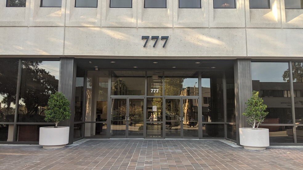 More Photos Of 777 Gloucester St, Brunswick Office For Lease