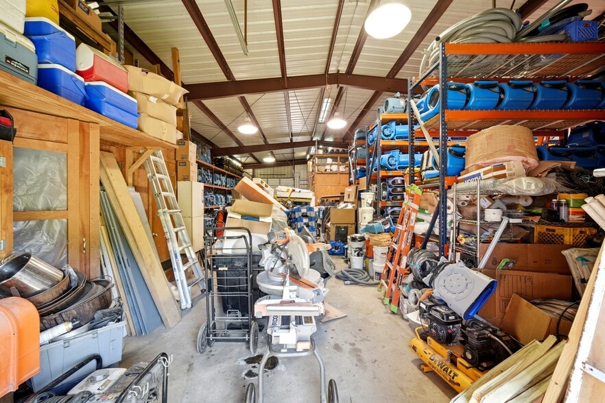 More Photos Of 1309 Illinois Ave, South Houston Warehouse For Sale