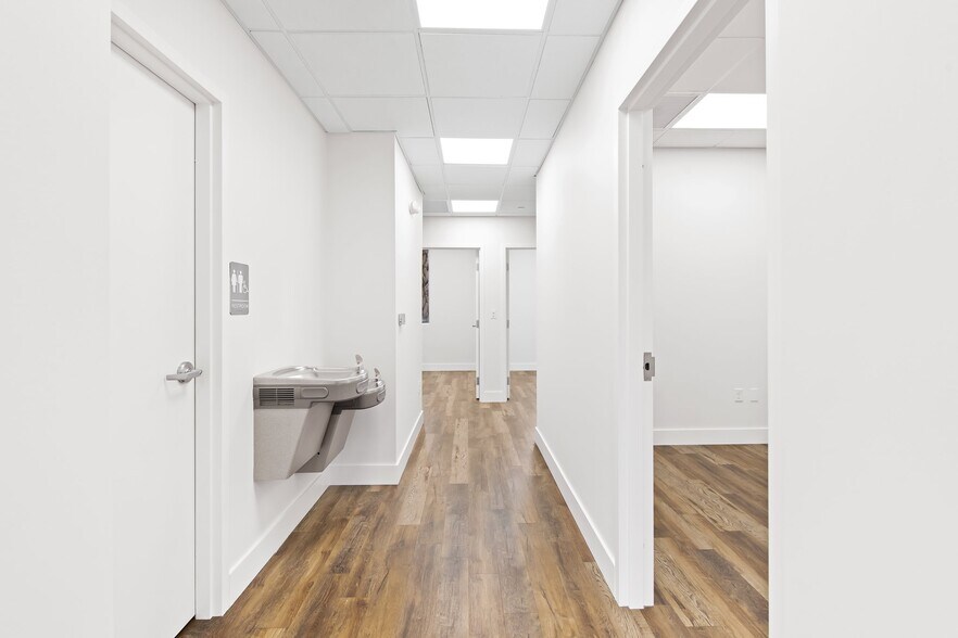 More Photos Of 2465 Mercer Ave, West Palm Beach Office For Sale