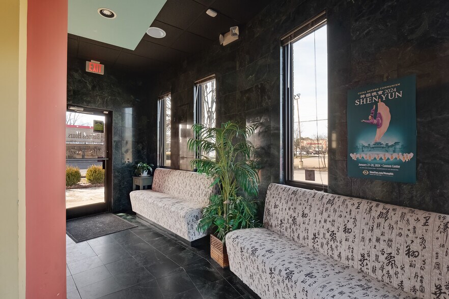 More Photos Of 2936 Kirby Whitten Rd, Memphis Restaurant For Sale