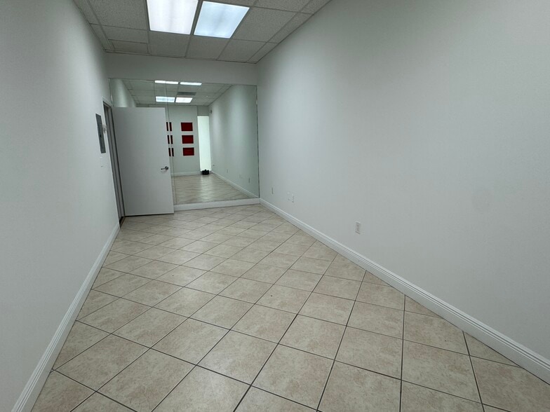More Photos Of 4005 NW 114th Ave, Doral Business Park For Lease