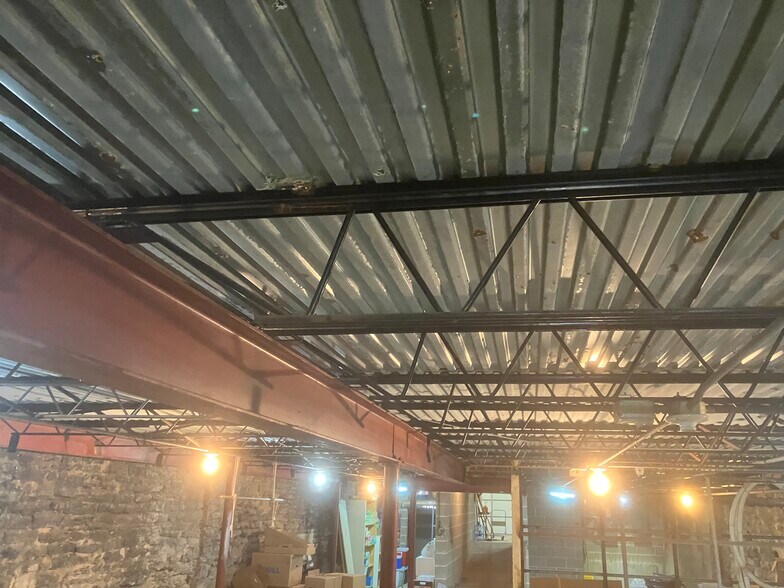 More Photos Of 211 W 1st St, Dixon General Retail For Sale