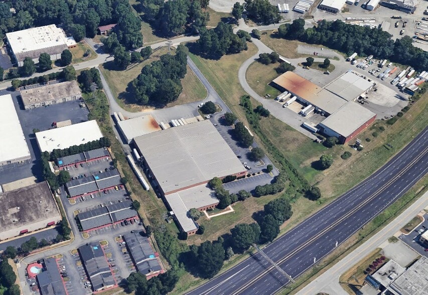 More Photos Of 200 E Meadowview Rd, Greensboro Manufacturing For Lease