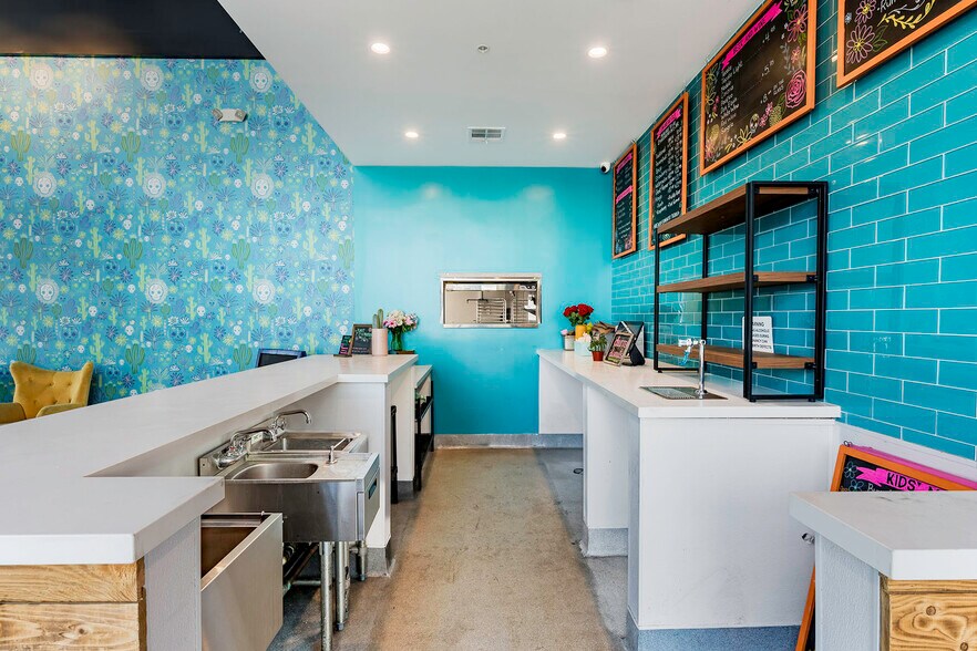 More Photos Of 500 W Broadway, Long Beach Apartments For Lease