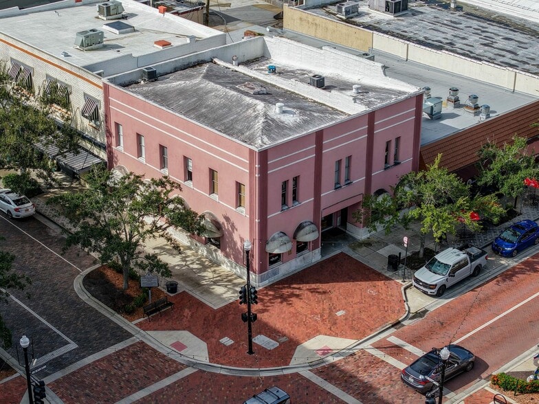 More Photos Of 101 W 1st St, Sanford Storefront For Sale