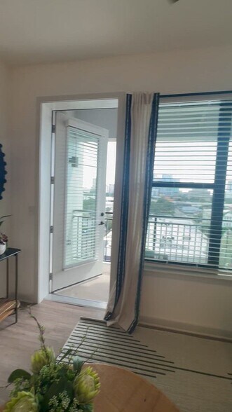 More Photos Of 1701 N Florida Ave, Tampa Apartments For Lease