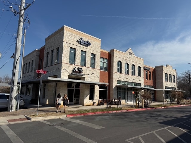 More Photos Of 200 E 8th St, Georgetown Storefront Retail Office For Lease