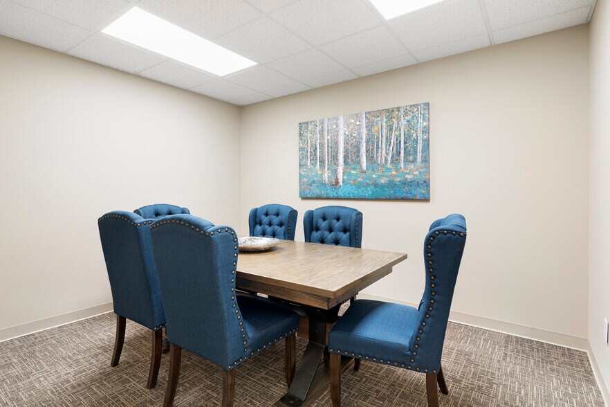 More Photos Of 11901-11909 Central Ave NE, Blaine Medical For Lease