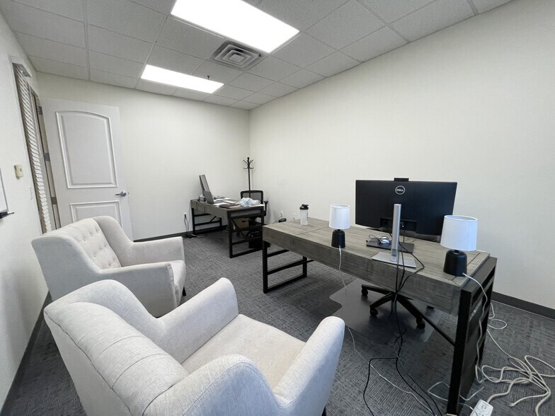 More Photos Of 1365 W Business Park Dr, Orem Office For Lease