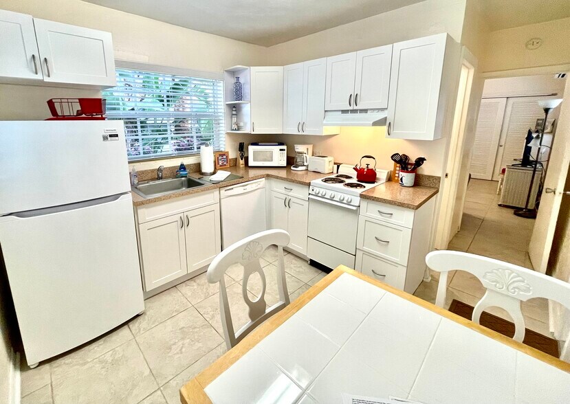 More Photos Of 3309 SE 3rd St, Pompano Beach Apartments For Sale