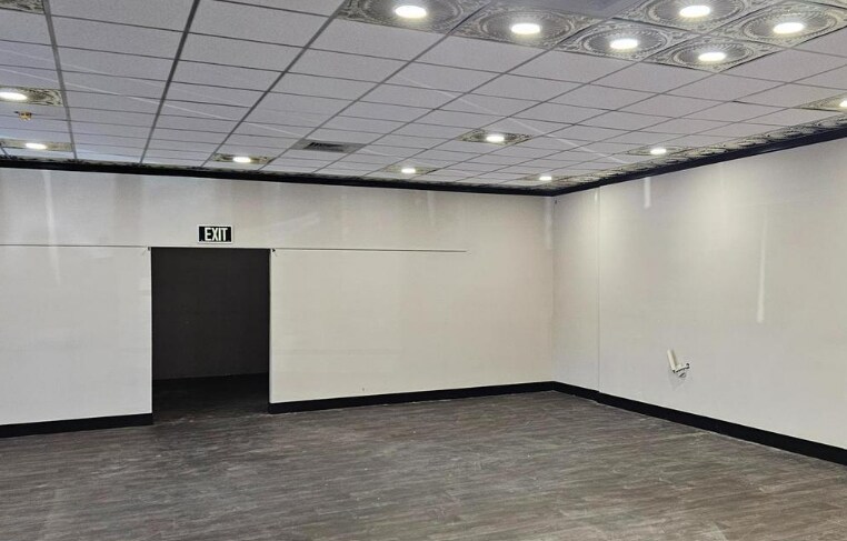 More Photos Of 1115 N Black Horse Pike, Blackwood Convenience Store For Sale