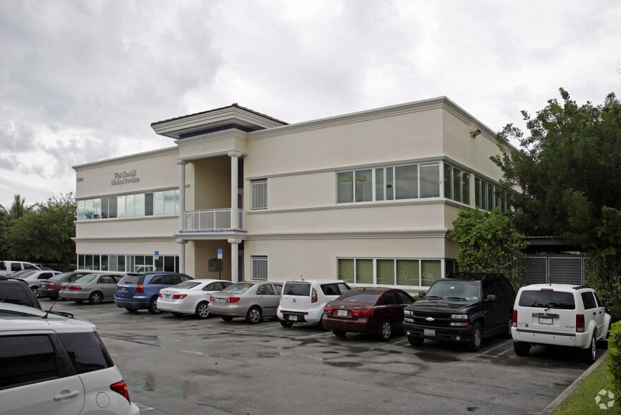 Primary Photo Of 11801 SW 90th St, Miami Medical For Sale