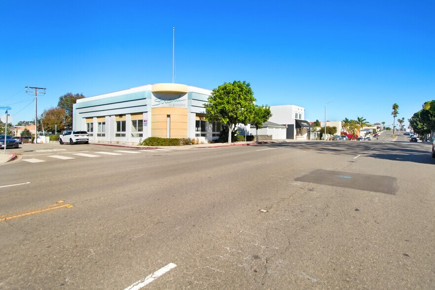 More Photos Of 927 Manhattan Beach Blvd, Manhattan Beach Storefront Retail Office For Sale