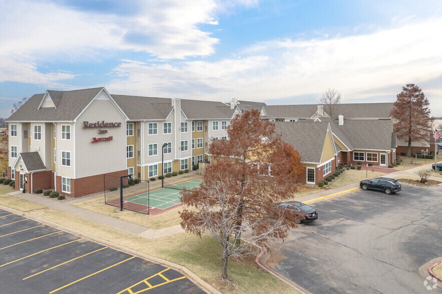 Primary Photo Of 1111 E I 240 Service Rd, Oklahoma City Hotel For Sale