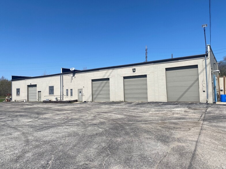 Primary Photo Of 6333 N Teutonia Ave, Milwaukee Warehouse For Lease