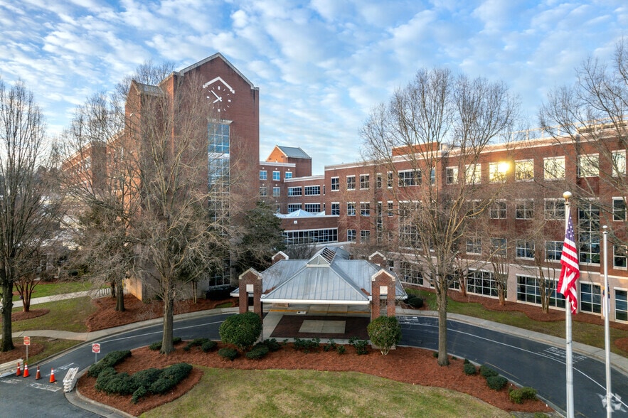 More Photos Of 1450 Matthews Township Pky, Matthews Medical For Lease