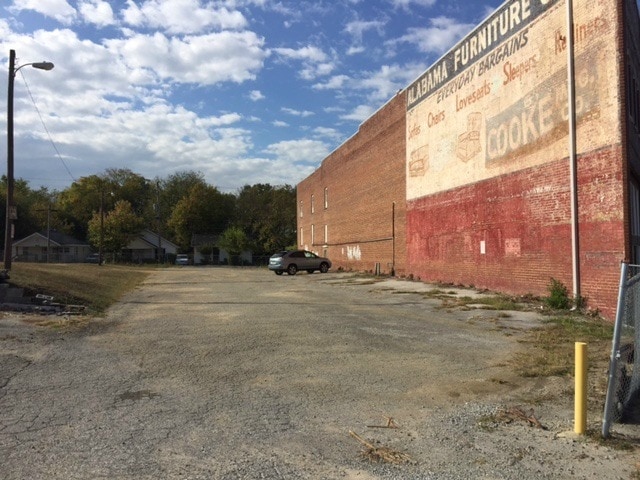 More Photos Of 2200 Glass St, Chattanooga Storefront Retail Residential For Sale