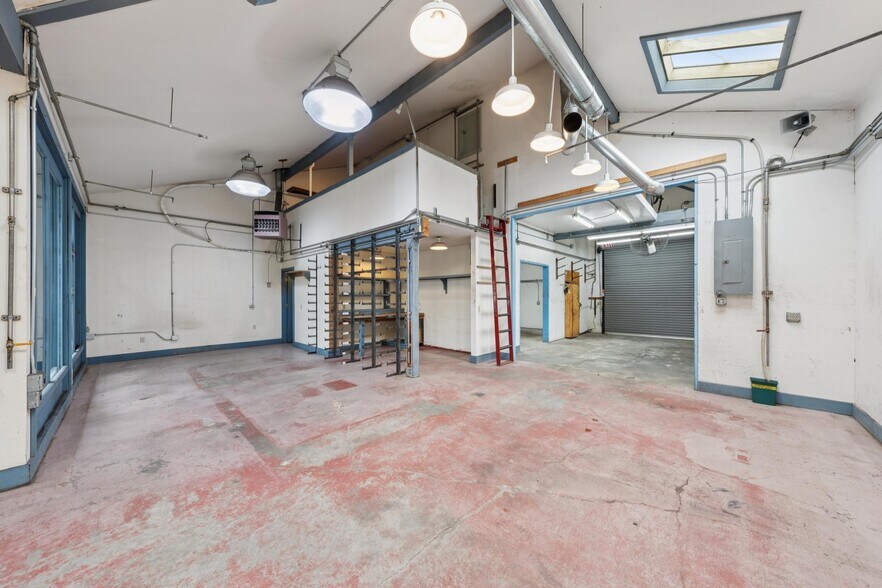 More Photos Of 253 S 25th St, Richmond Flex For Sale
