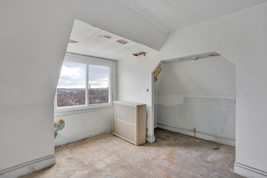 More Photos Of 5433 Broad St, Pittsburgh Assisted Living For Sale