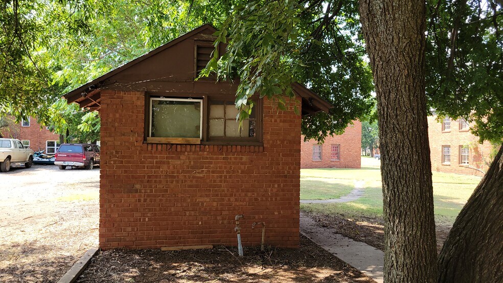 More Photos Of 701 W Pine Ave, Duncan Apartments For Sale