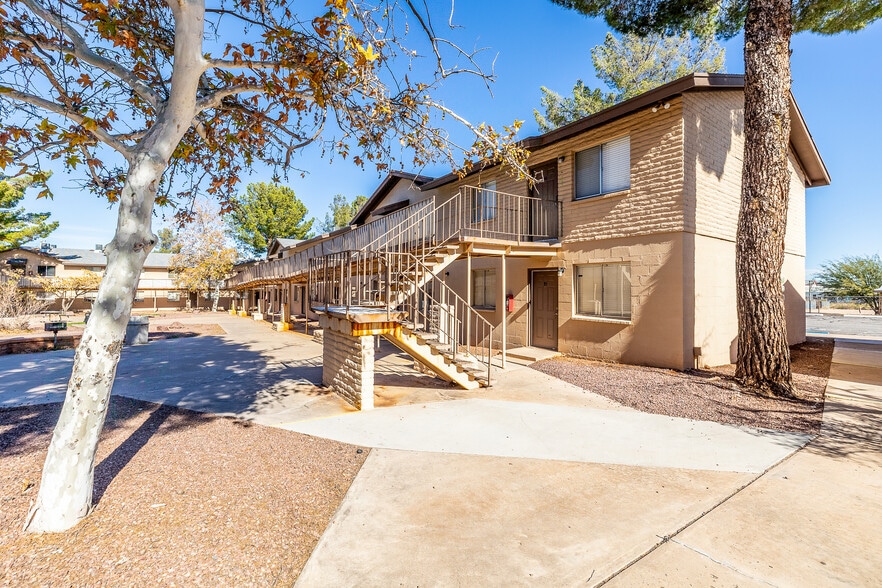 More Photos Of 93 Kings Way, Sierra Vista Apartments For Sale