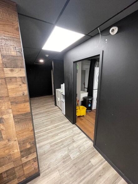 More Photos Of 4814-4818 Mcknight Rd, Pittsburgh Freestanding For Lease