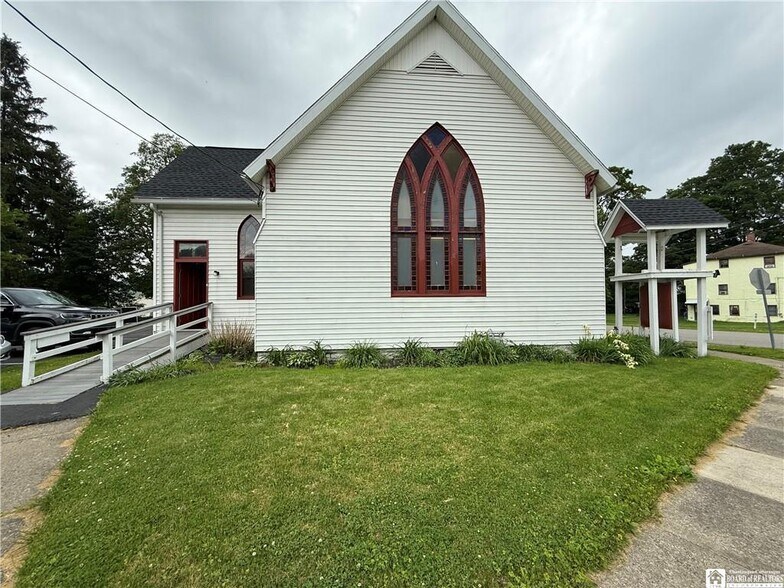 More Photos Of 13 Church St, Delevan Religious Facility For Sale