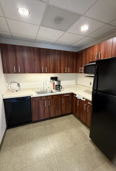 More Photos Of 123 E Main St, Charlottesville Coworking Space