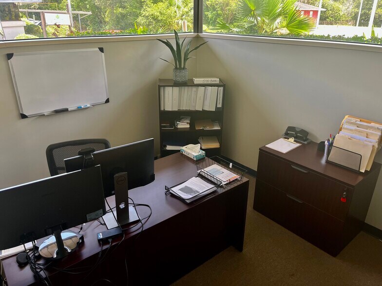 More Photos Of 3636 University Blvd, Jacksonville Medical For Lease