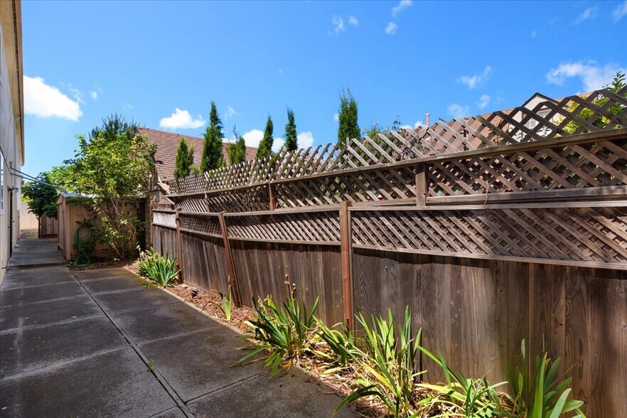 More Photos Of 236 Haas Ave, San Leandro Apartments For Sale