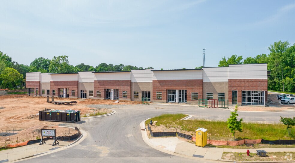 More Photos Of 2041-2053 Energy Dr, Apex Light Manufacturing For Lease