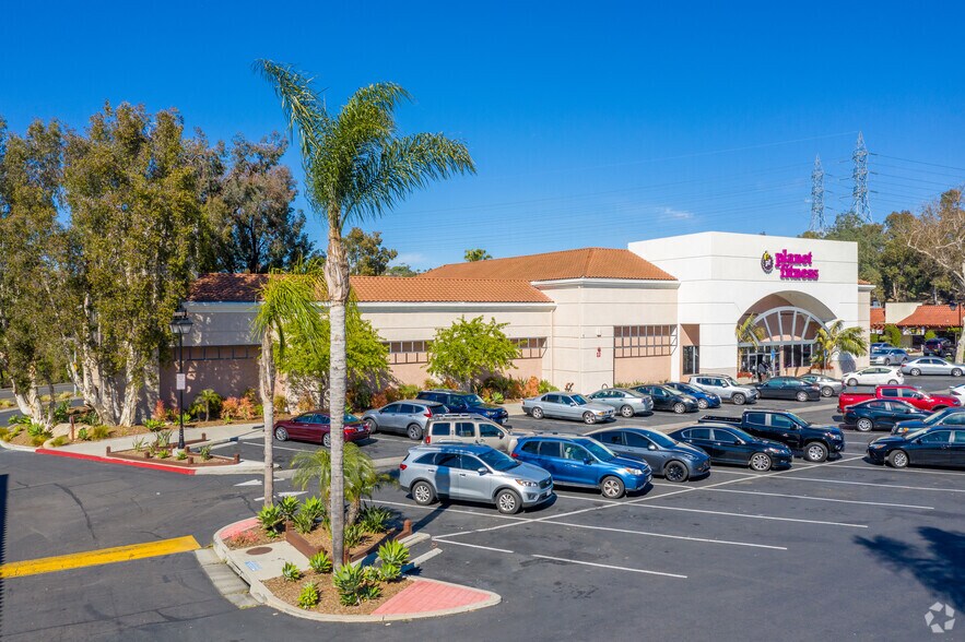 More Photos Of 2502-2600 El Camino Real, Carlsbad Unknown For Lease