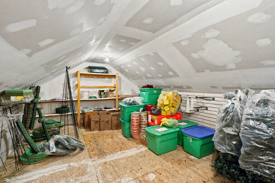 More Photos Of 11 Turnpike St, Jaffrey Freestanding For Sale