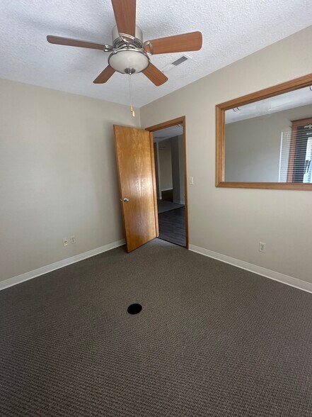 More Photos Of 259 SW 1st Ave, Canby Office For Lease