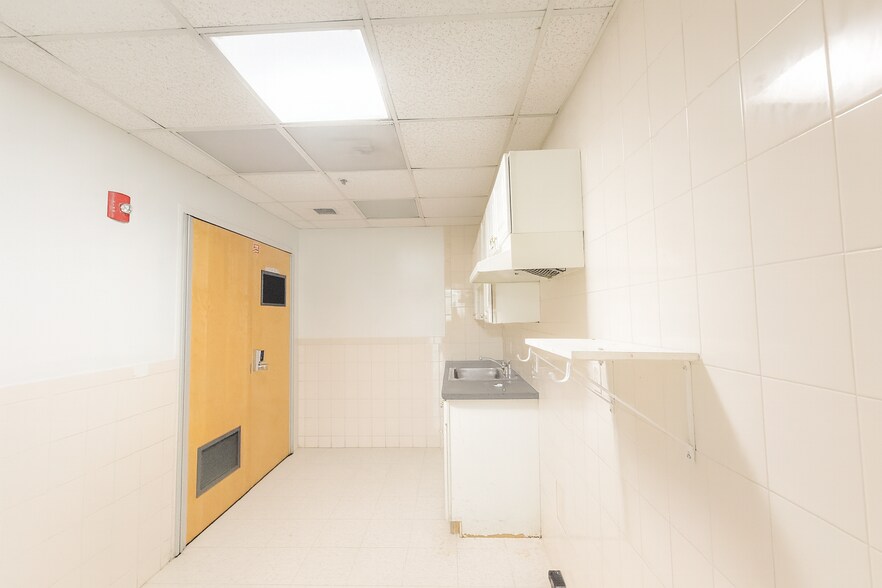 More Photos Of 310-312 Northern Ave, Boston Refrigeration Cold Storage For Sale