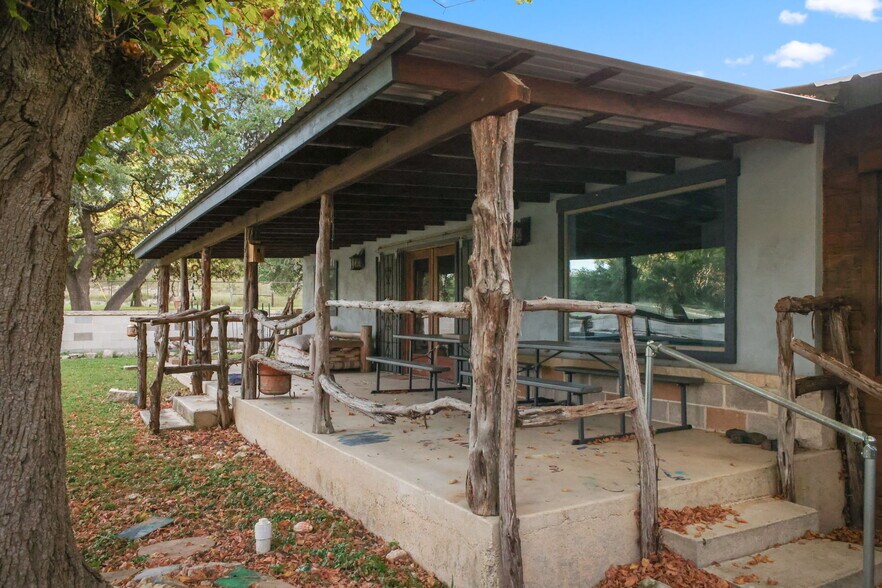 More Photos Of 319 Los Indios Ranch Rd, Boerne Specialty For Sale