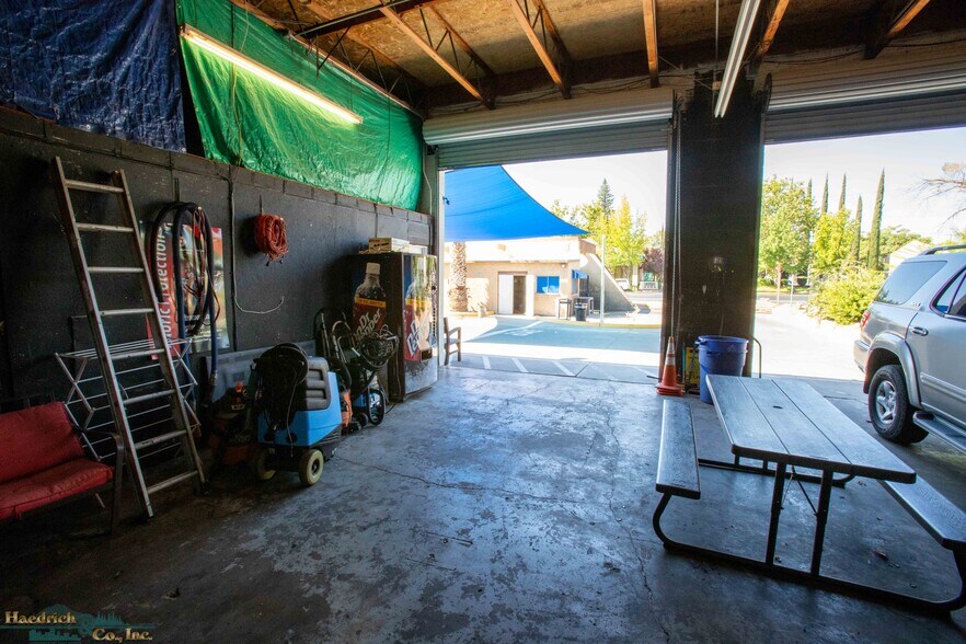 More Photos Of 312 Main St, Red Bluff Carwash For Sale
