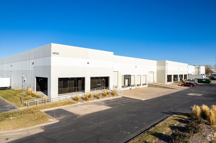 Primary Photo Of 14509 E 33rd Pl, Aurora Warehouse For Lease