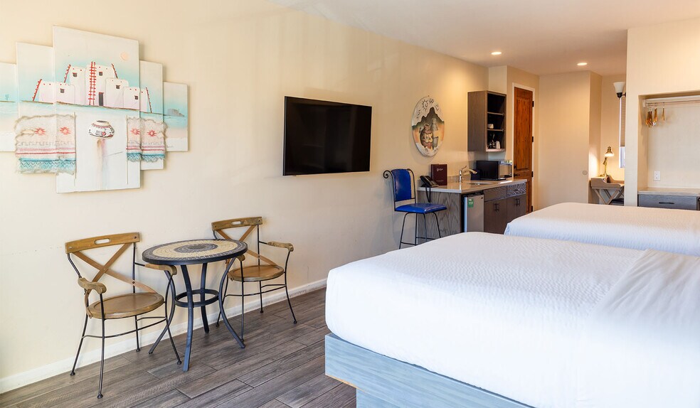 More Photos Of 105 Bell Rock Plz, Sedona Hotel For Sale