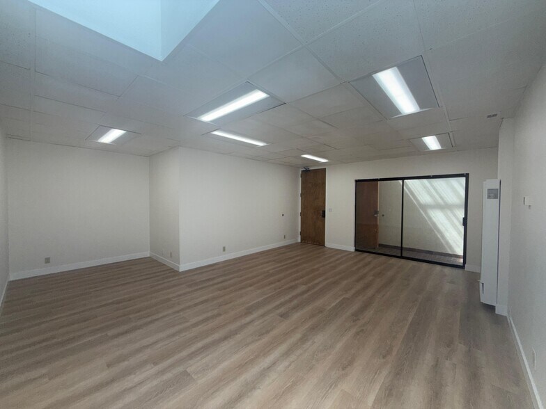 More Photos Of 2578 Noriega St, San Francisco Storefront Retail Office For Lease