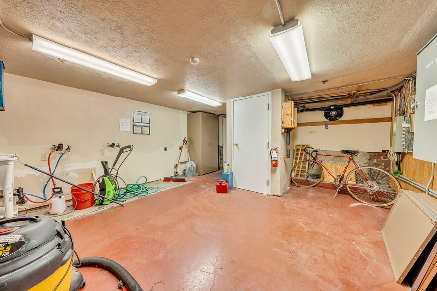 More Photos Of 1021 H St, Sacramento Apartments For Sale