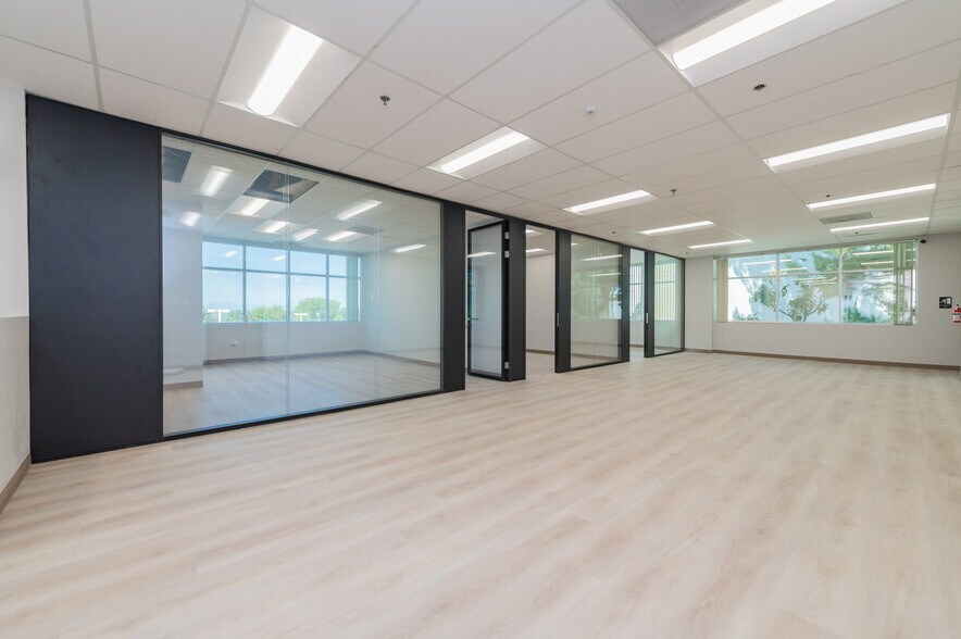 More Photos Of 9341 Irvine Blvd, Irvine Light Distribution For Lease