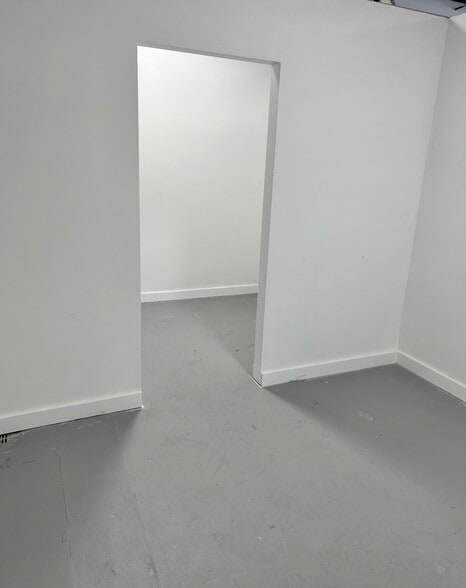 More Photos Of 6890 N Powerline Rd, Pompano Beach Unknown For Lease